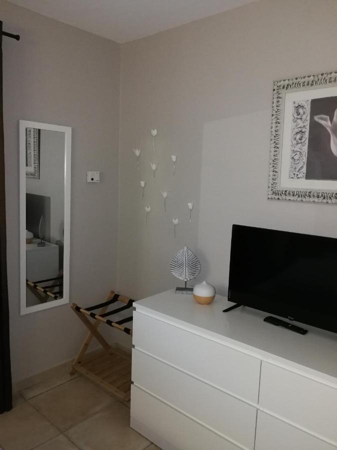 Bed and Breakfast Au Doux Repos Lucbardez-et-Bargues Exterior foto