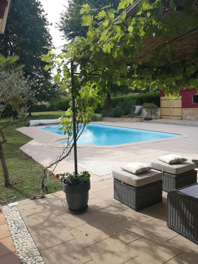 Bed and Breakfast Au Doux Repos Lucbardez-et-Bargues Exterior foto