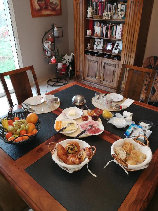 Bed and Breakfast Au Doux Repos Lucbardez-et-Bargues Exterior foto